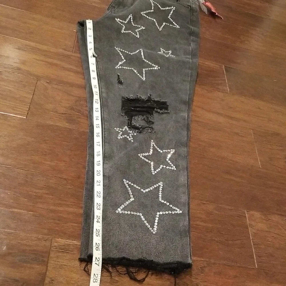 Simple Society Faded Blk High Rise Jeans W/ F…
